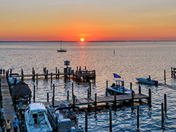 Jensen's Marina and Cottages - Photo