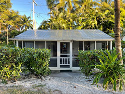 Jensen's Marina - Beach Cottage